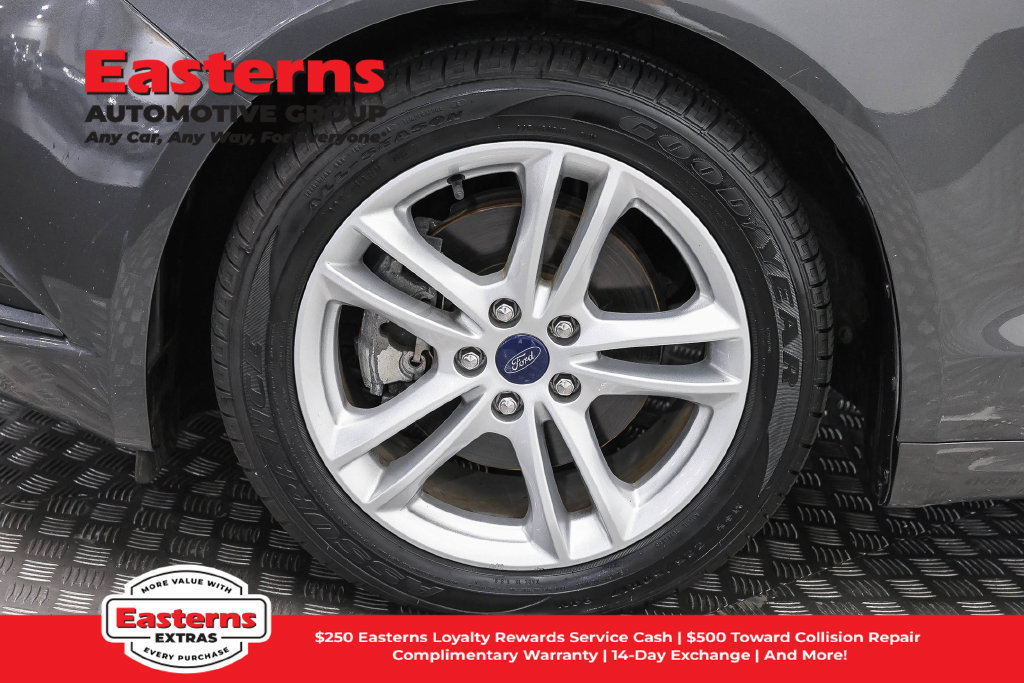 Used 2018 Ford Fusion S FWD image 32