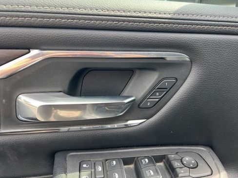 Used 2025 RAM 1500 Laramie image 33