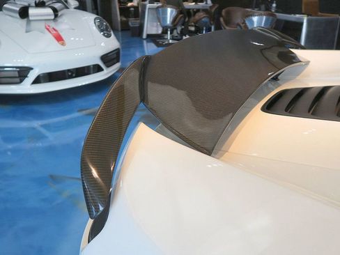 Used 2015 McLaren 650S Spider image 26