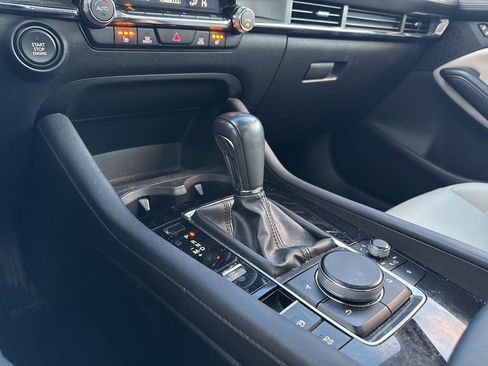 Used 2023 MAZDA MAZDA3 s image 18