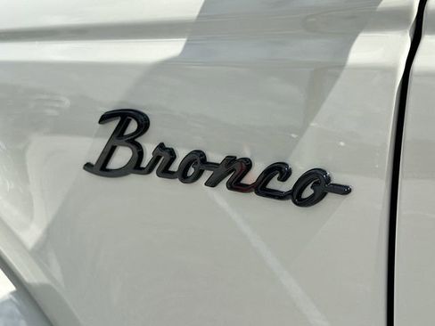 New 2026 Ford Bronco Outer Banks AWD/4WD image 19