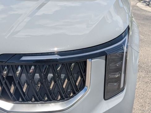 New 2026 Kia Carnival EX FWD image 10