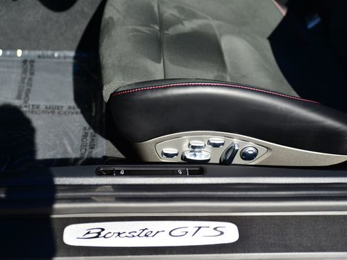 Certified 2025 Porsche 718 Boxster GTS image 25