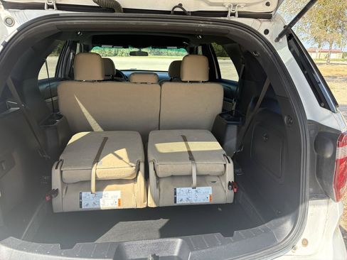 Used 2017 Ford Explorer FWD image 17