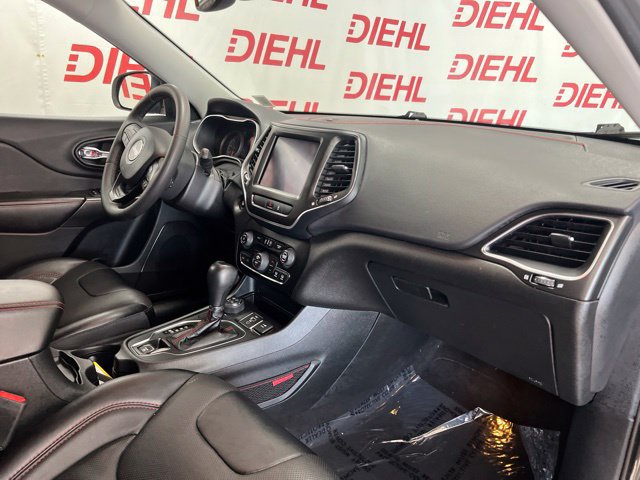 Used 2022 Jeep Cherokee Trailhawk AWD/4WD image 13