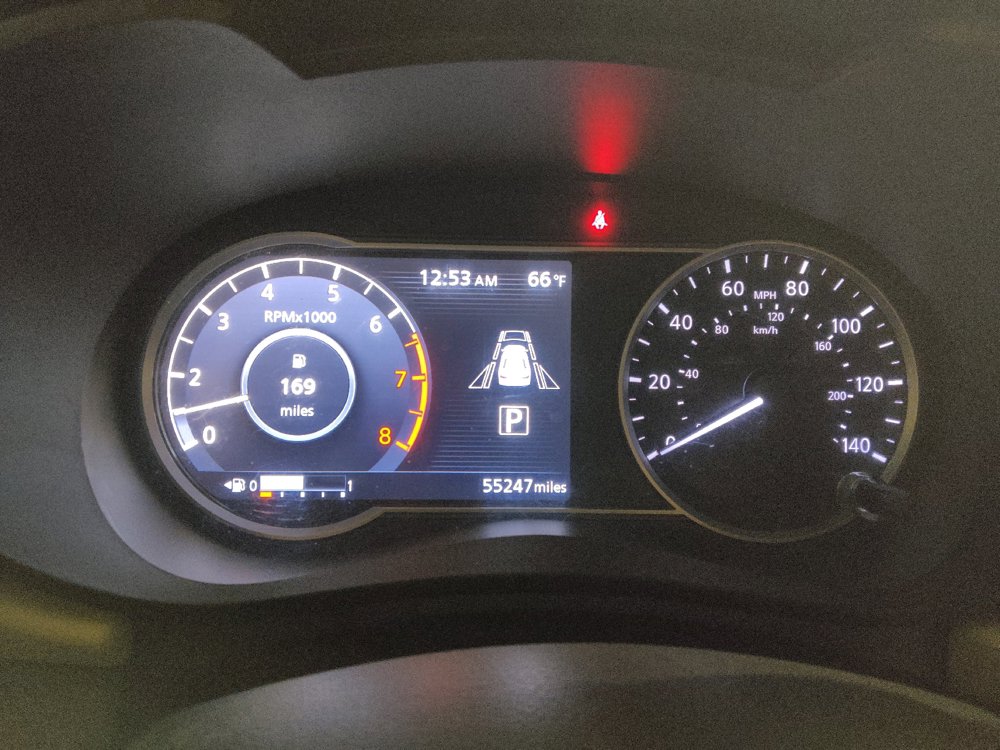 Used 2021 Nissan Versa SV FWD image 23