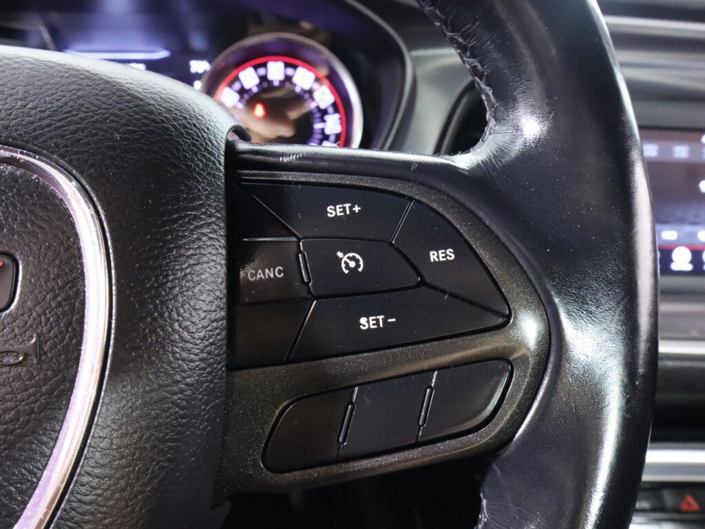 Used 2021 Dodge Challenger SXT RWD image 13