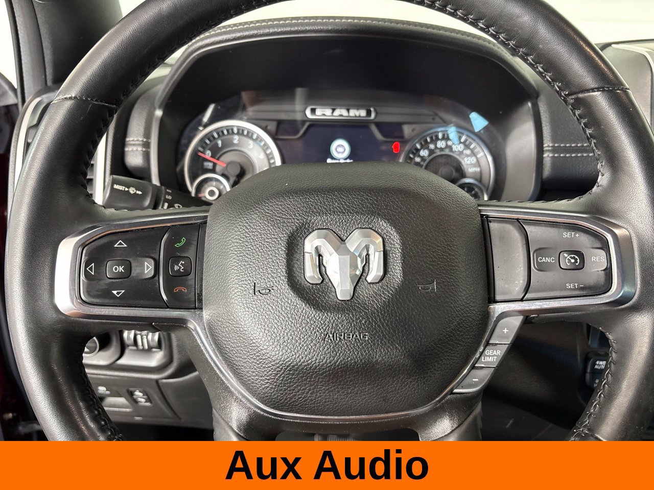 Used 2024 RAM 1500 Laramie AWD/4WD image 17