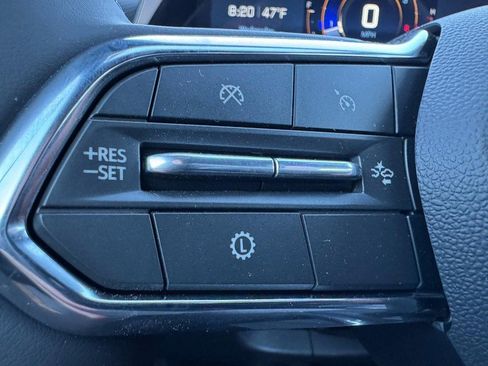 New 2026 Chevrolet Equinox LT w/ Convenience Package II image 9