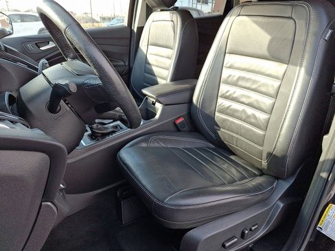 Used 2018 Ford Escape Titanium image 13