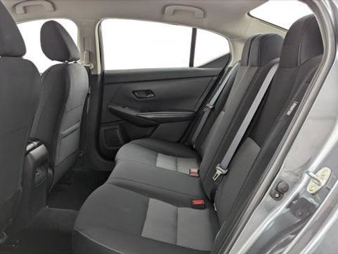 Used 2025 Nissan Sentra SV image 17