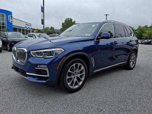 Used 2019 BMW X5 xDrive40i w/ Executive Package AWD/4WD image 3