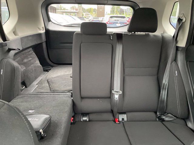 Used 2024 Nissan Rogue S AWD/4WD image 10