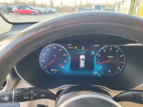 Used 2022 Mercedes-Benz GLC 300 4MATIC image 6