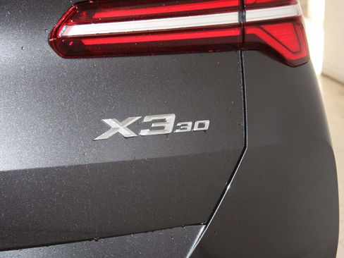 Used 2025 BMW X3 xDrive30i image 7