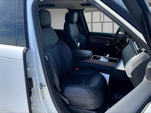 Certified 2025 Land Rover Range Rover Long Wheelbase SE AWD/4WD image 7