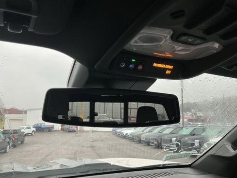 New 2026 Chevrolet Colorado ZR2 w/ Off-Road Front Bumper Package image 17