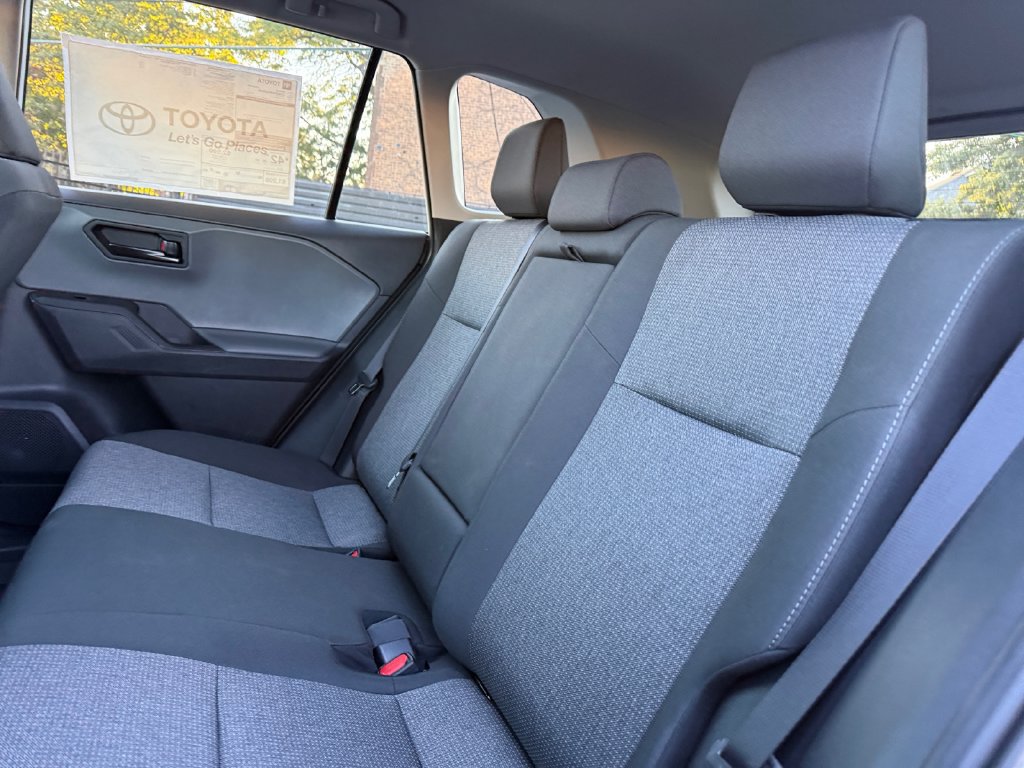 Used 2026 Toyota RAV4 LE AWD/4WD image 24
