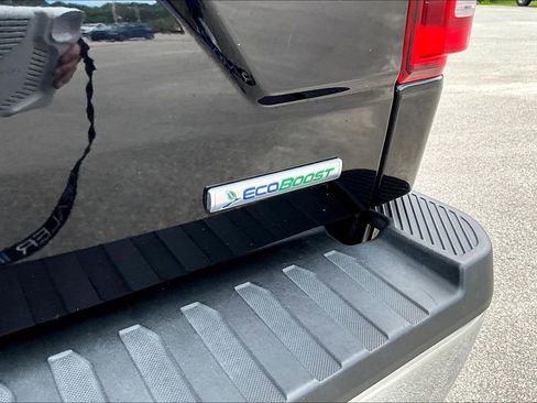 Used 2019 Ford F150 Lariat w/ Equipment Group 502A Luxury AWD/4WD image 27