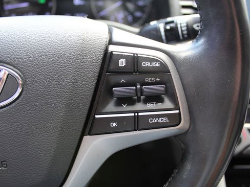 Used 2017 Hyundai Elantra SE w/ SE A/T Tech Package 03 FWD image 17