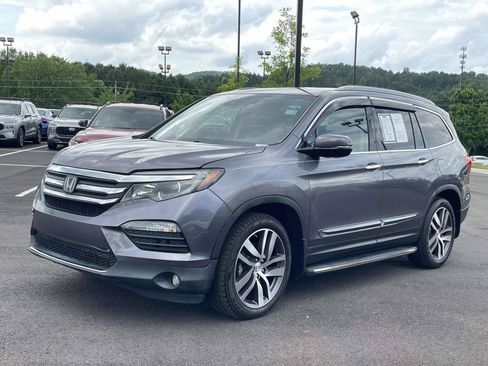 Used 2016 Honda Pilot Touring image 7