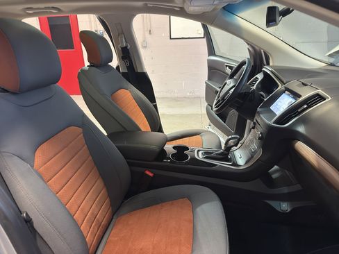 Used 2018 Ford Edge SEL w/ Equipment Group 201A AWD/4WD image 21