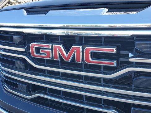 Used 2026 GMC Sierra 1500 SLT w/ SLT Premium Package image 5