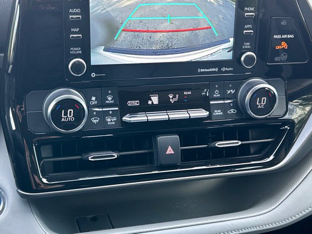 Used 2022 Toyota Highlander LE AWD/4WD image 64