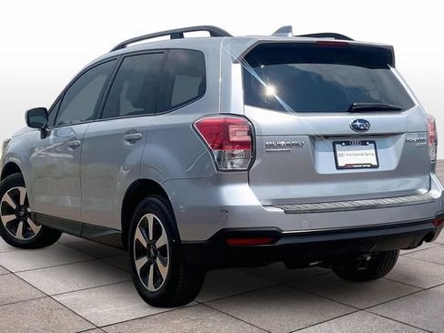 Used 2017 Subaru Forester 2.5i Premium AWD/4WD image 11