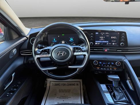 Used 2021 Hyundai Elantra SEL w/ Convenience Package image 26