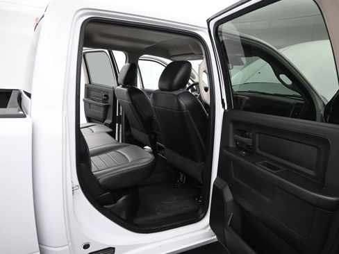 Used 2022 RAM 1500 Tradesman w/ Chrome Appearance Group AWD/4WD image 11