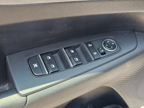 Certified 2024 Kia Forte LXS FWD image 15