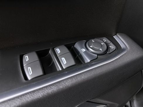 Used 2025 Chevrolet Silverado 1500 LT AWD/4WD image 24