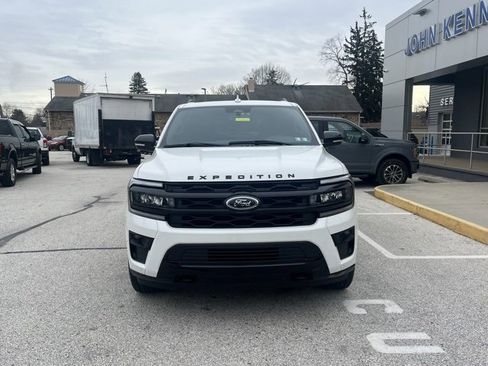 Certified 2022 Ford Expedition Limited image 5