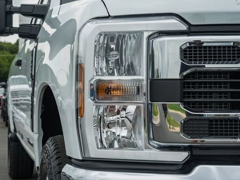 New 2026 Ford F250 XLT w/ Snow Plow/Camper Package AWD/4WD image 16