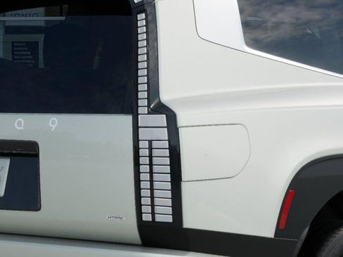 New 2026 Hyundai Ioniq 9 SE image 52