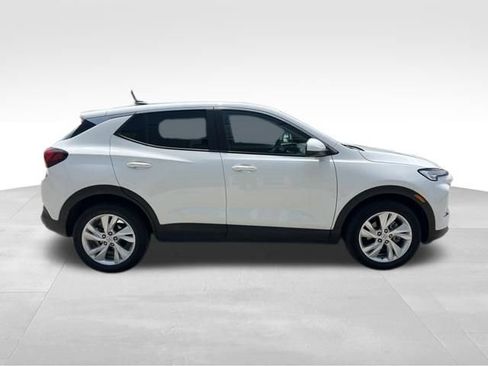 Used 2024 Buick Encore GX Preferred FWD image 3