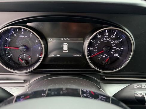 Used 2024 Kia Carnival LX image 15