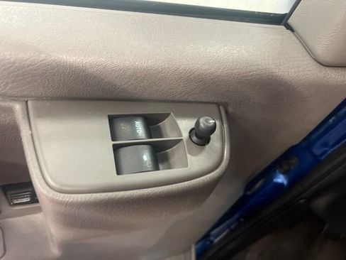 Used 2019 Chevrolet Express 2500 w/ Communications Package RWD image 21