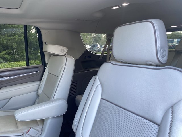 Used 2021 GMC Yukon XL Denali AWD/4WD image 12