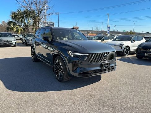 New 2026 Volvo XC90 T8 Ultra w/ Lounge Package image 7