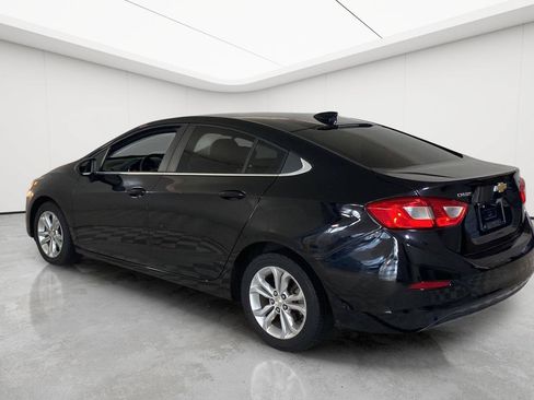 Used 2019 Chevrolet Cruze LT FWD image 59