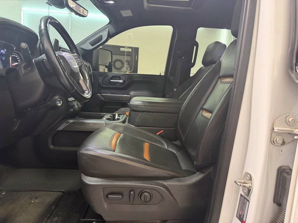 Used 2023 GMC Sierra 2500 AT4 w/ AT4 Preferred Package AWD/4WD image 14