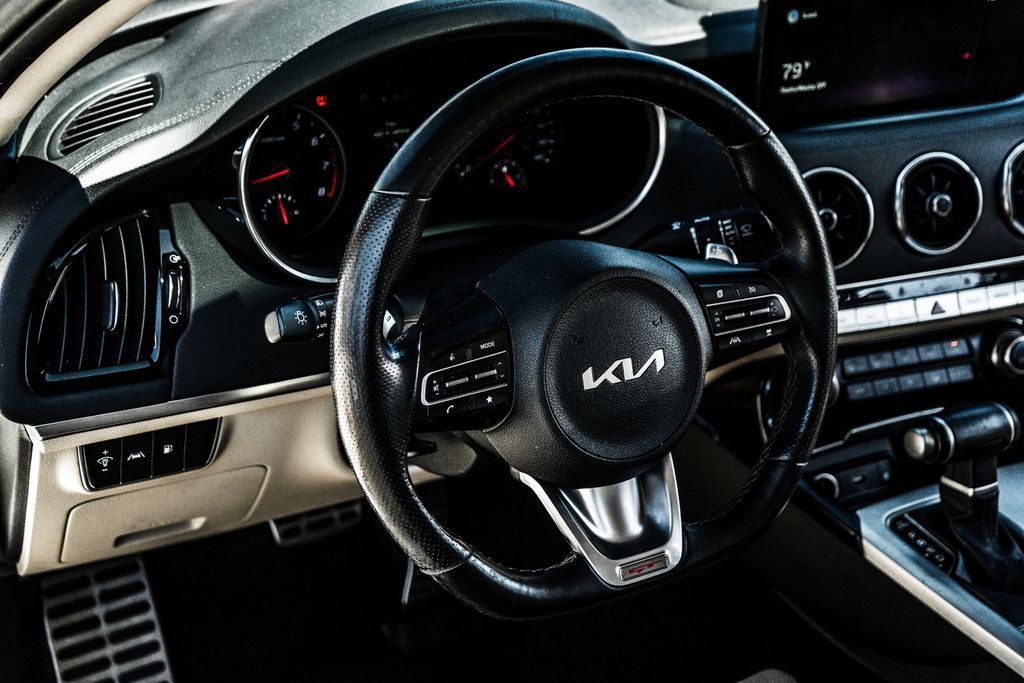 Used 2022 Kia Stinger GT1 AWD/4WD image 24
