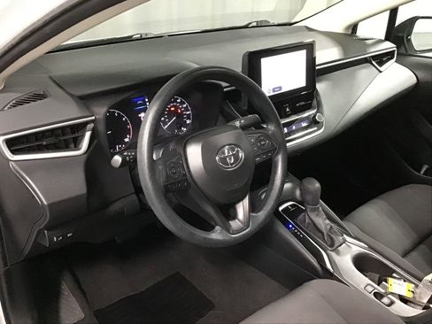 Used 2024 Toyota Corolla LE FWD image 7