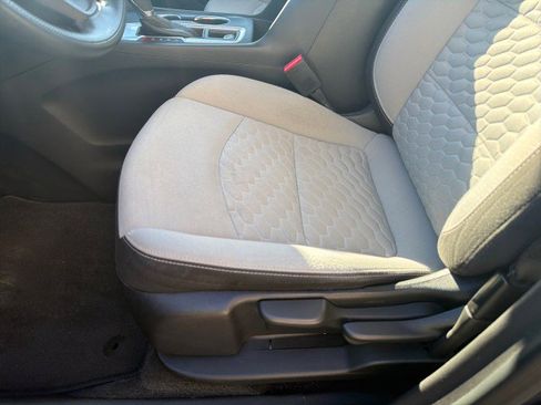 Used 2020 Chevrolet Equinox LS image 13