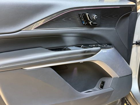 Certified 2024 Cadillac Lyriq Sport RWD image 12