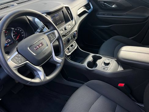 Used 2023 GMC Terrain SLE w/ Driver Convenience Package AWD/4WD image 10