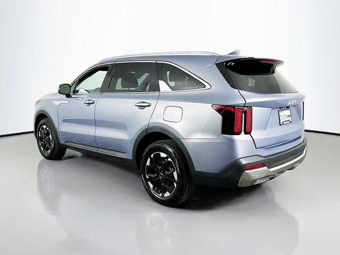 Used 2024 Kia Sorento S AWD/4WD image 6