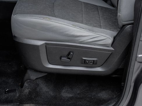 Used 2016 RAM 1500 Lone Star RWD image 36